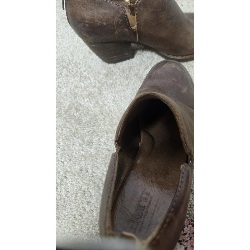 Born Womens Shoes Booties Size 6.5  Brown Ankle Back Zip Size Cutout Block Heel